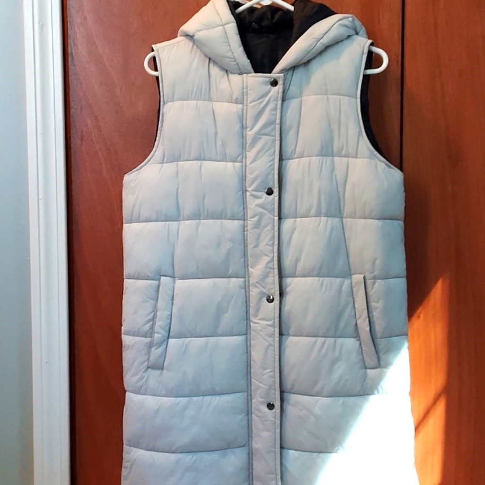 Hooded puffer vest